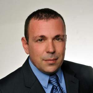 DR THANASIS DIAMANTOPOULOS, MRCOG, CCT